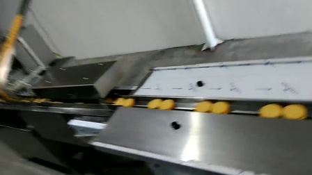 饼干带自动落袋器包装机 食品包装机 食品包装机械设备