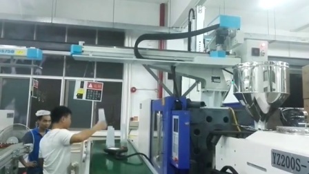 路点食品包装机械手工作视频