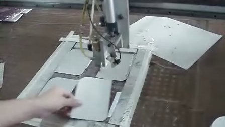 礼品包装涂胶
