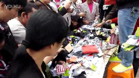 男女商务运动袜批发含棉地摊货源赠礼品包装中筒足浴袜子