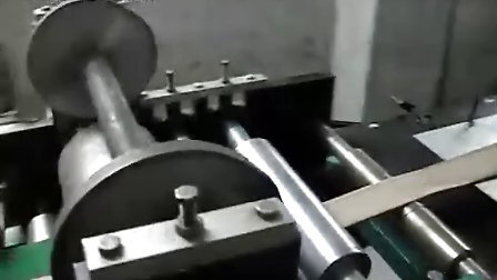 长条袋机罐盖袋机纸袋机河南鸿鑫包装机械