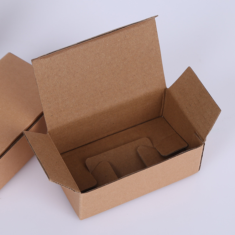 出口产品纸箱二次包装_中空板周转箱替代纸箱_替代纸箱的包装材料
