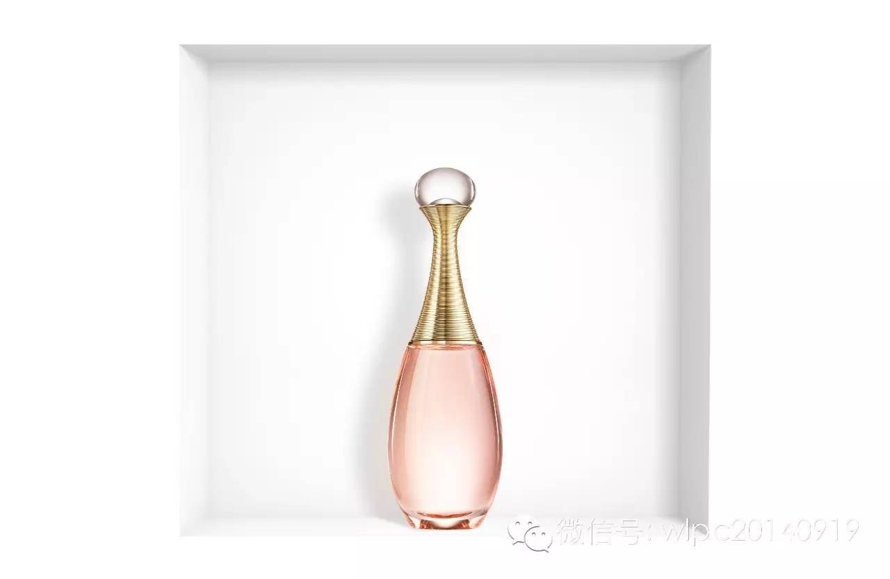 名蓝奇遇香水是品牌香水吗_兰蔻奇迹香水包装_各大品牌的香水的包装设计