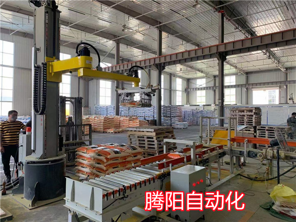 立柱机器人粮食行业包装码垛生产线代替人工成为未来趋势